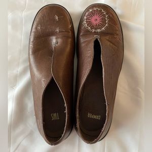 Camper Twins Leather Flats. Brown/Pink/White, Size EU 38/US 7.5.